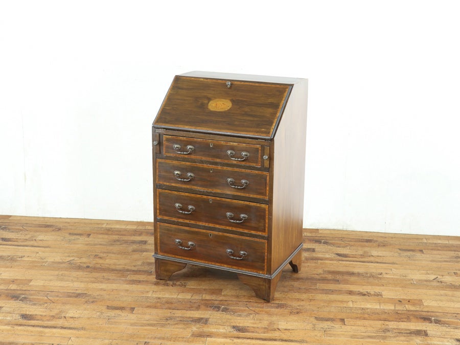 小ぶりなサイズも魅力 エドワーディアン ライティングビューロー 80892