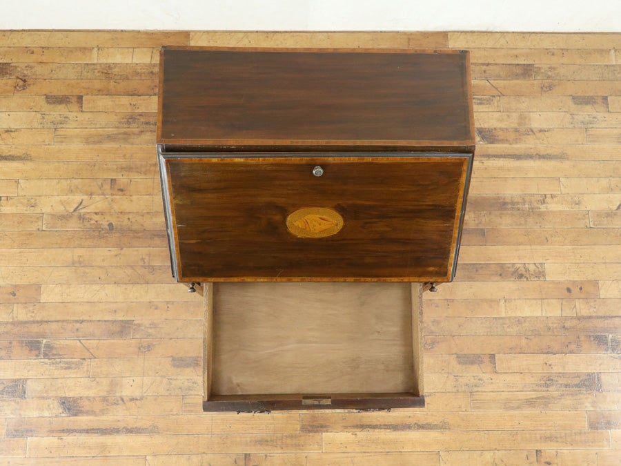 小ぶりなサイズも魅力 エドワーディアン ライティングビューロー 80892