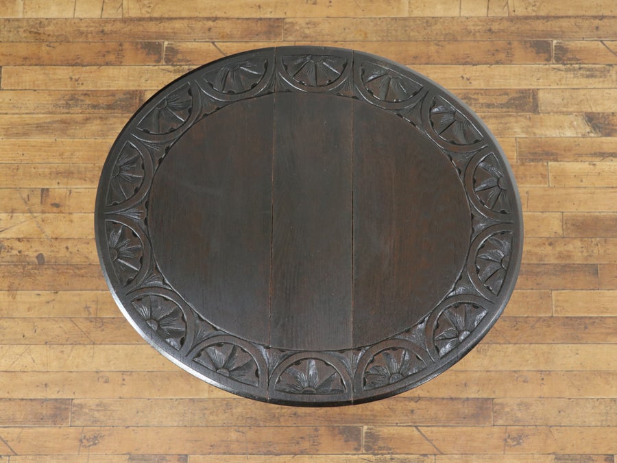 味わい深い雰囲気 特徴的なデザインとサイズ サザーランドテーブル 80791