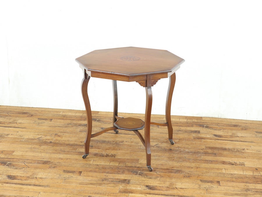 八角形の特徴的な天板形状 エドワーディアン ウィンドウテーブル 80704