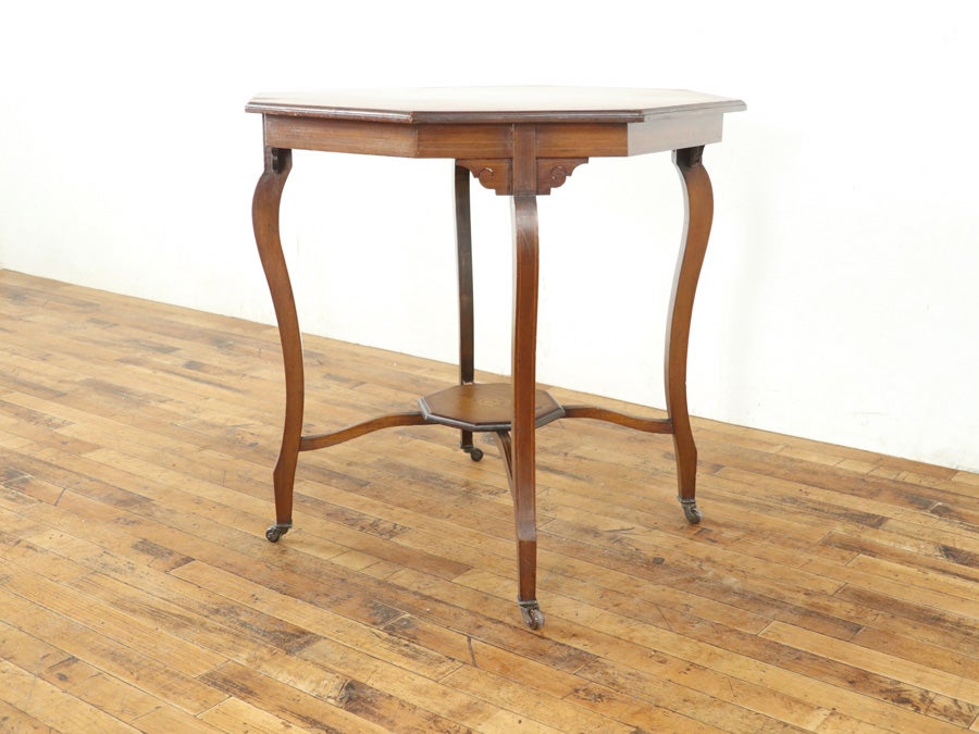 八角形の特徴的な天板形状 エドワーディアン ウィンドウテーブル 80704