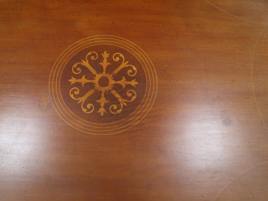 八角形の特徴的な天板形状 エドワーディアン ウィンドウテーブル 80704