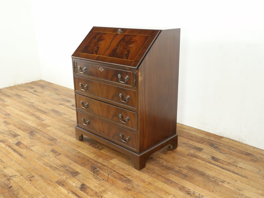 マホガニー材の美しい杢目 小ぶりなサイズのライティングビューロー 80821