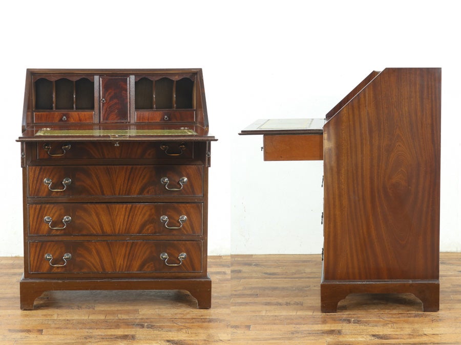 マホガニー材の美しい杢目 小ぶりなサイズのライティングビューロー 80821