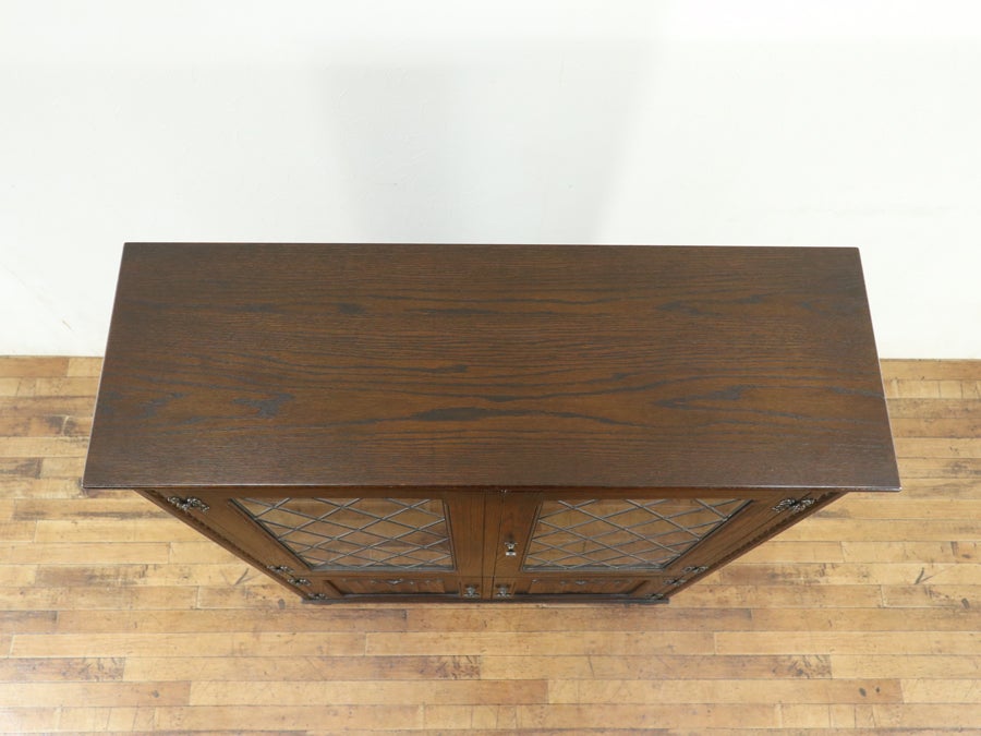 印象的なステンドグラス イギリスらしいカッコよさ ブックケース 80749