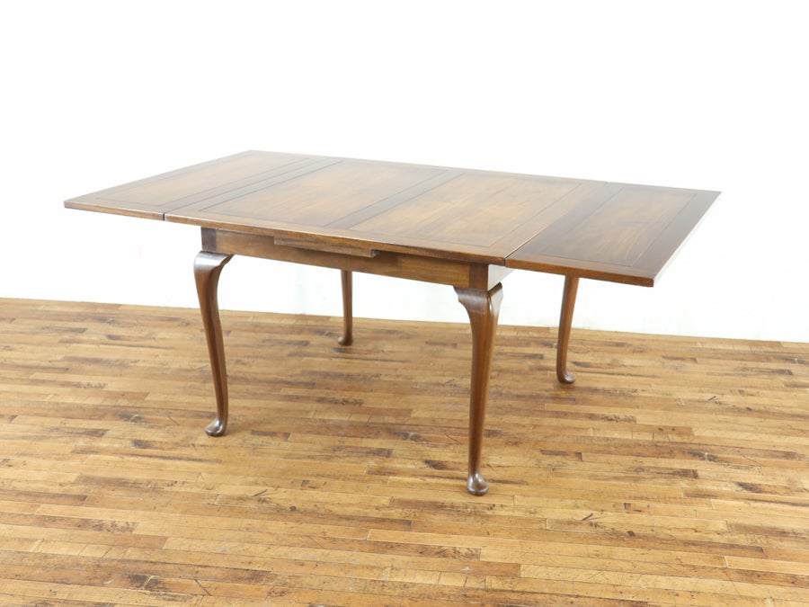 上品な華やかさ クイーンアンドローリーフテーブル 80713a