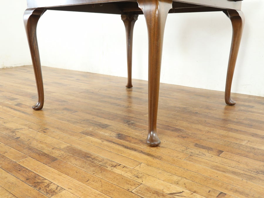 上品な華やかさ クイーンアンドローリーフテーブル 80713a