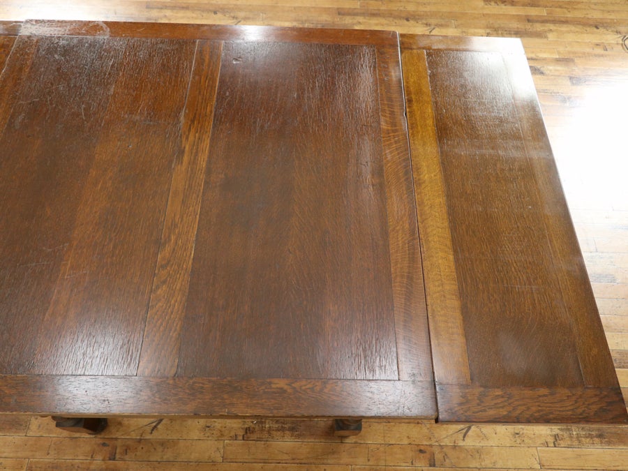 経年による味わいも魅力 ツイストレッグドローリーフテーブル 80879