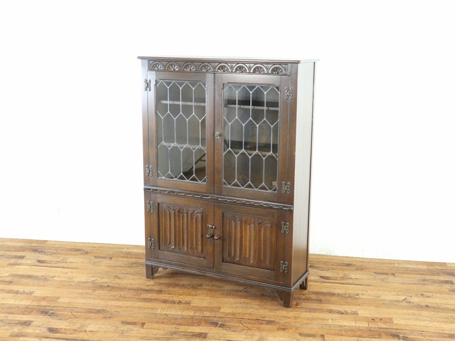 長い歴史とその進化 ステンドグラスブックケース 80711