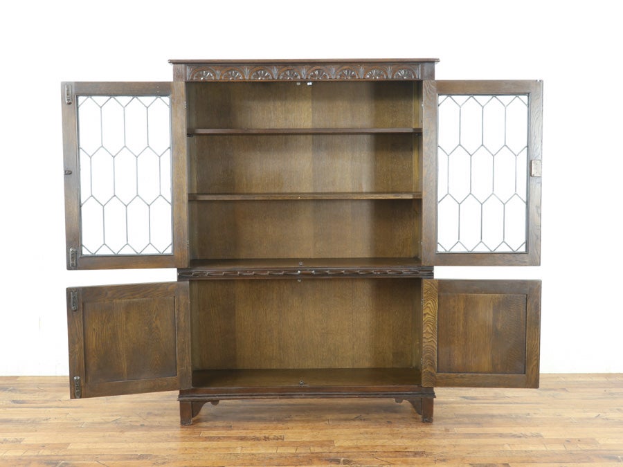 長い歴史とその進化 ステンドグラスブックケース 80711