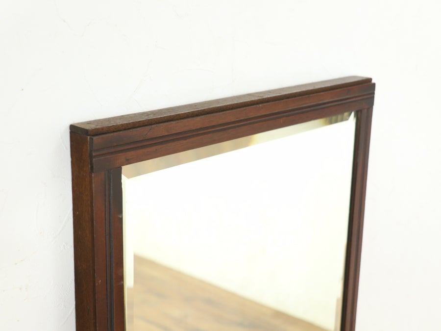 小さいミラーが独特のアクセントに ウォールミラー 80739