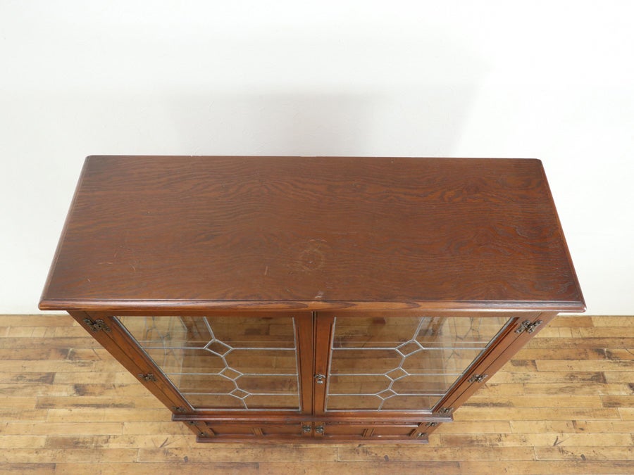 側面にもステンドグラス 人気のold charm 横幅広めのショーケース 80850